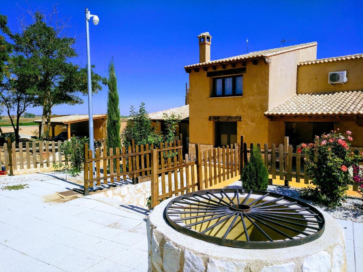 La Casa del Corro Villa Villanueva de San Mancio Exterior foto